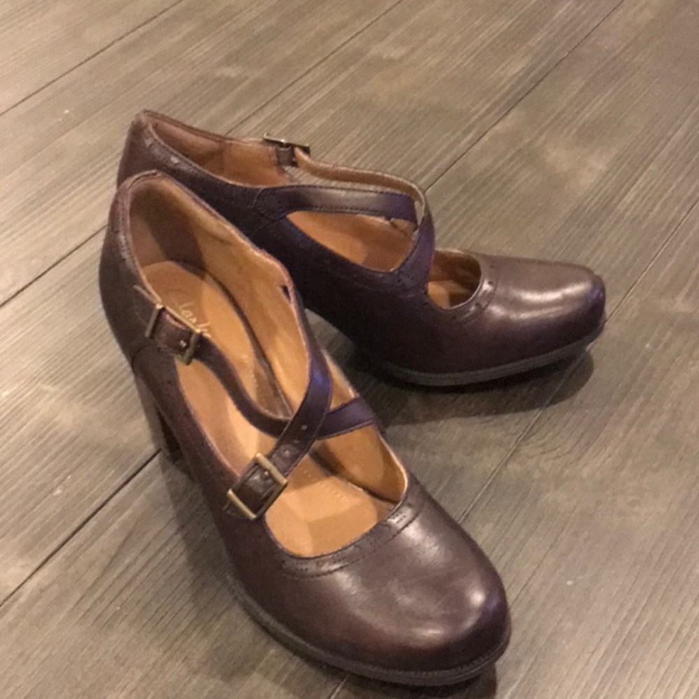 Clarks Artisan Ciera Sea heel- Burgundy